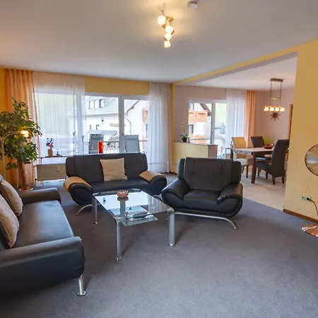 Traumferienwohnung An Der Mosel - Gabi Schoeneberg *