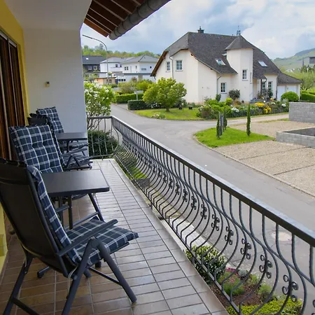 Traumferienwohnung An Der Mosel - Gabi Schoeneberg *