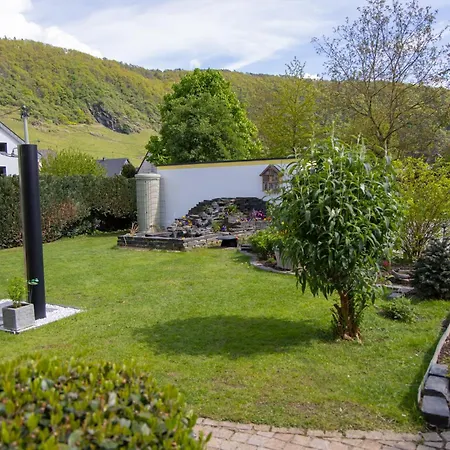 Traumferienwohnung An Der Mosel - Gabi Schoeneberg *