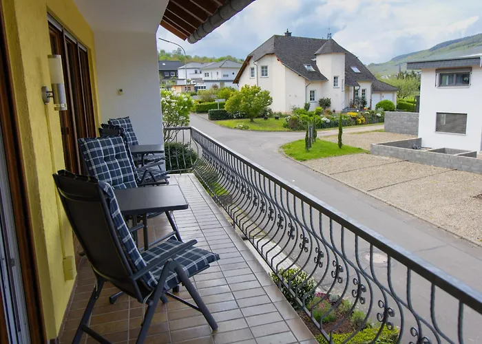 Traumferienwohnung An Der Mosel - Gabi Schoeneberg *